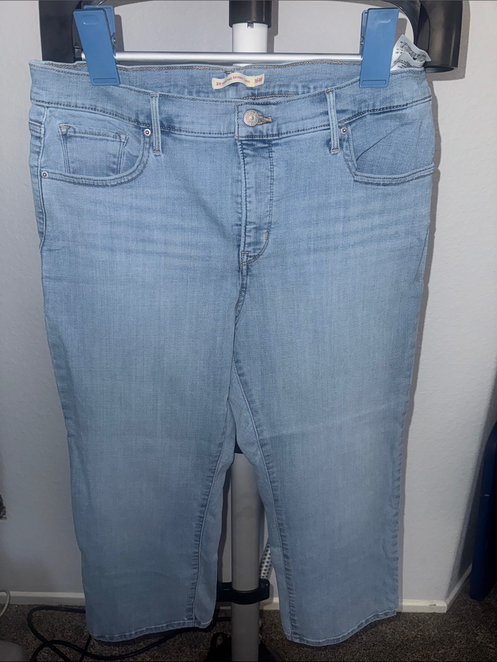 Levi's Light Blue Cropped Women’s Jeans — Ankle Length
